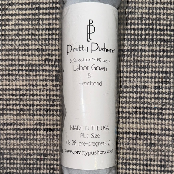 Pretty Pushers Light Gray Labor Gown & Headband - Picture 3 of 3